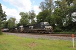 NS 8111 leads train 15T through Cleversburg Junction